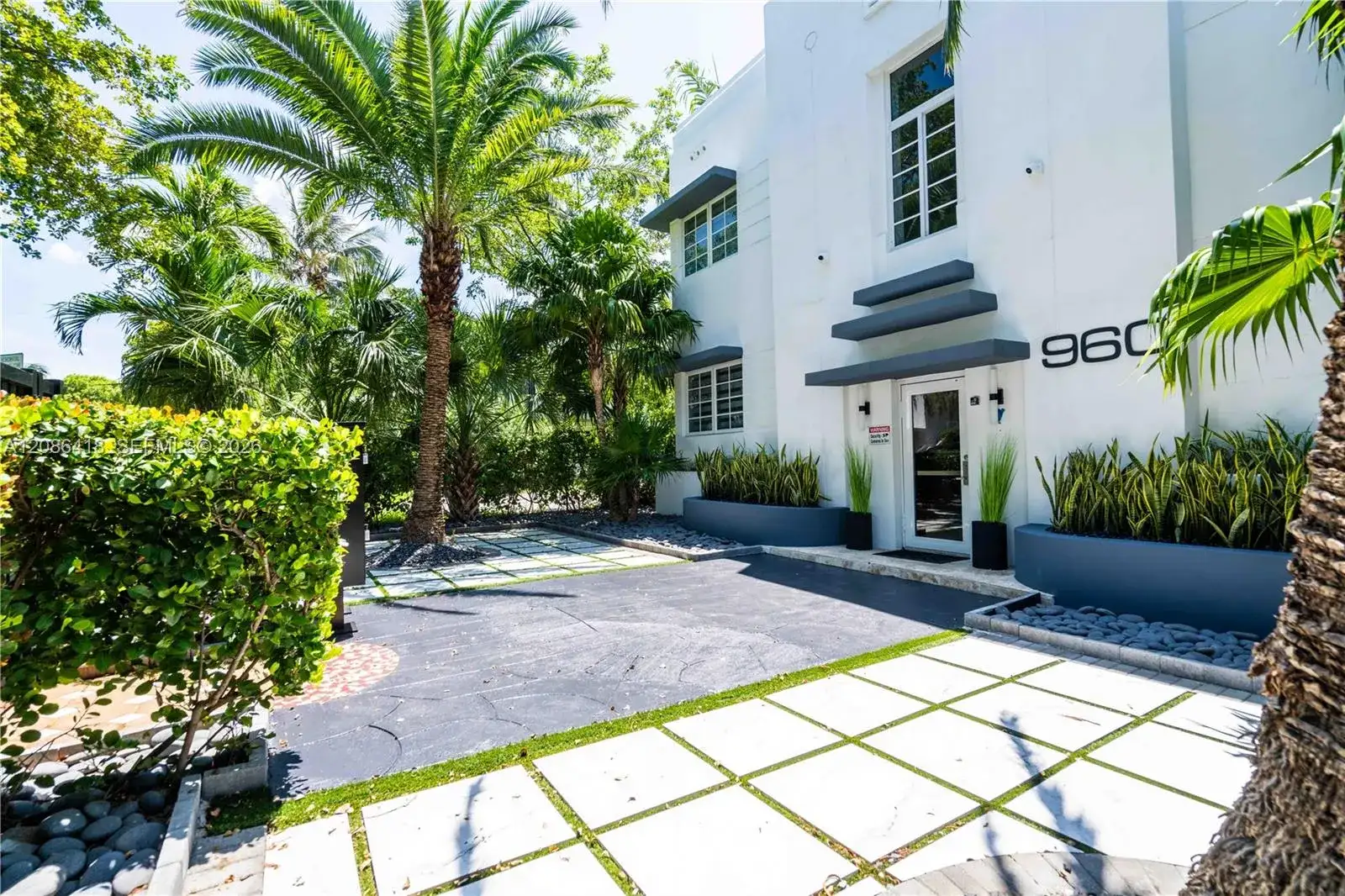 960 Jefferson Ave # 205, Miami Beach FL 33139 photo 2