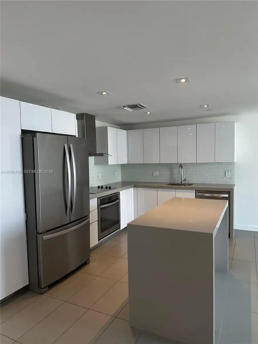 1600 NE 1st Ave # 3217, Miami FL 33132 photo 2