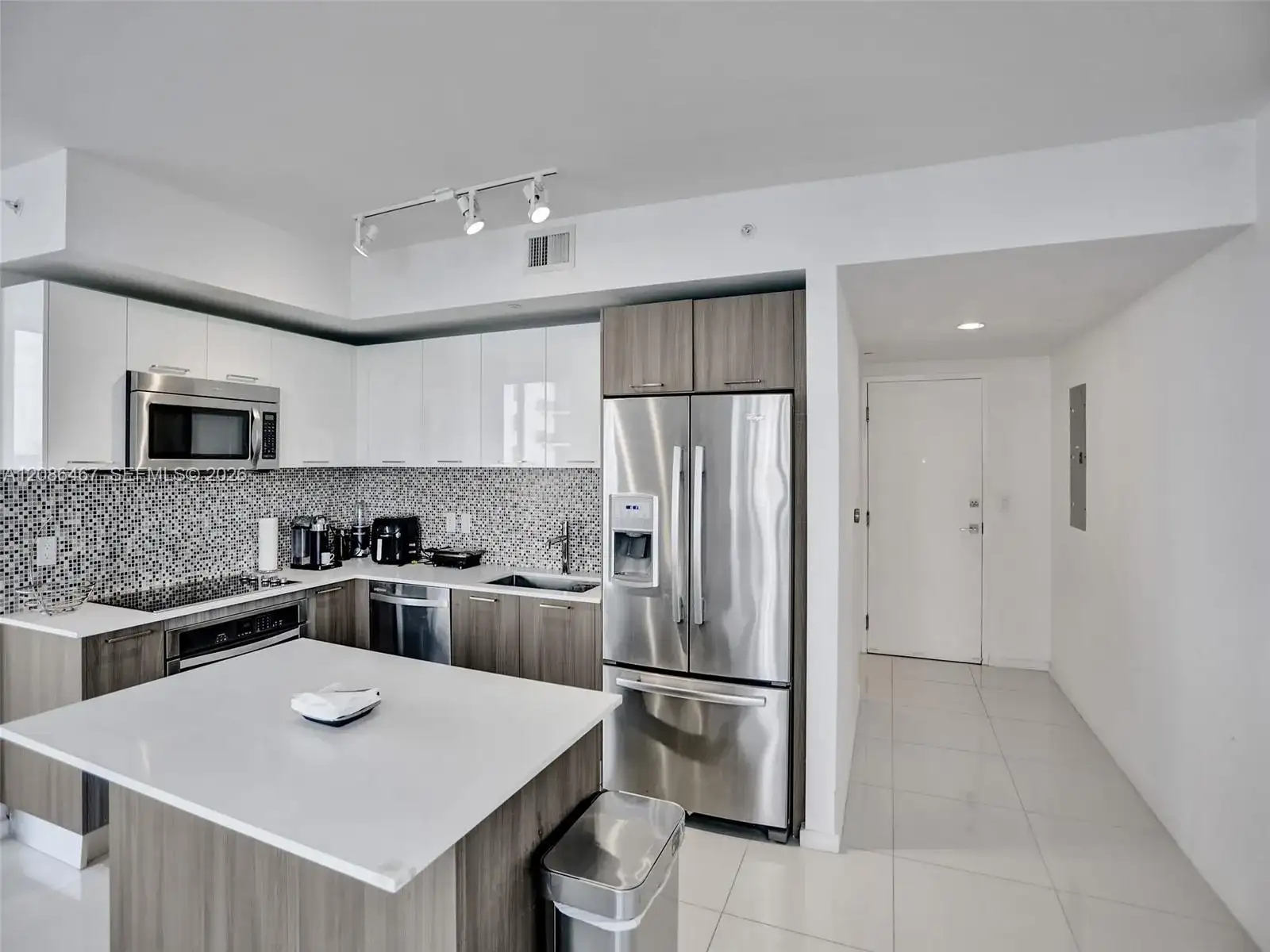 5252 NW 85th Ave # 401, Doral FL 33166 photo 2