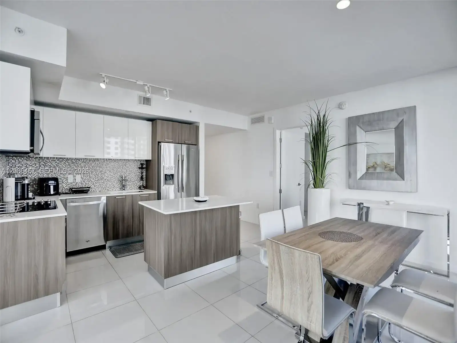 5252 NW 85th Ave # 401, Doral FL 33166 photo 4