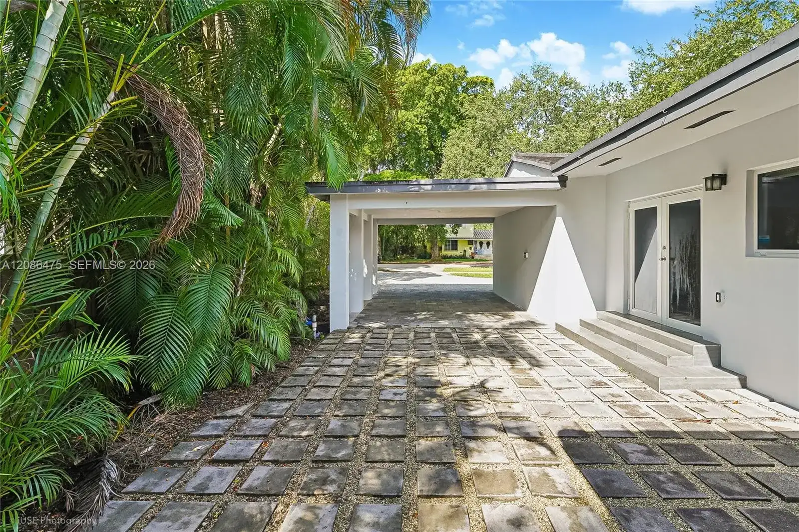 101 Palmetto Dr, Miami Springs FL 33166 photo 4