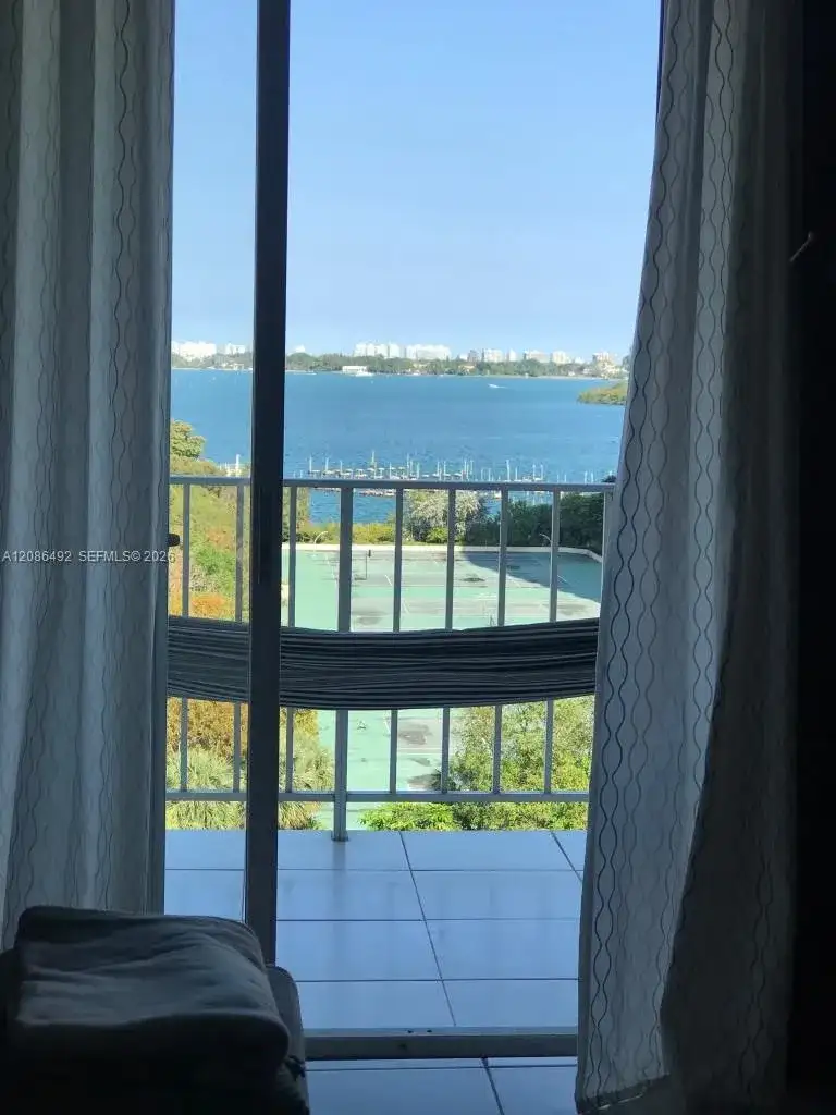 11111 Biscayne Blvd # 9A, Miami FL 33181 photo 2