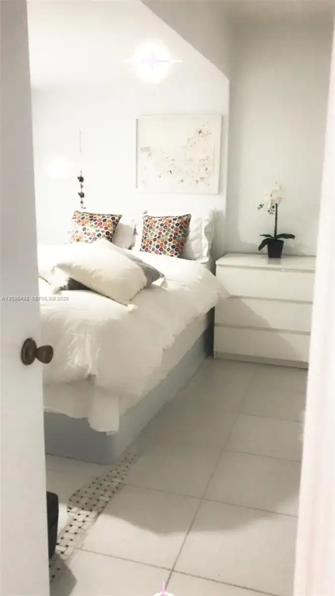 11111 Biscayne Blvd # 9A, Miami FL 33181 photo 3