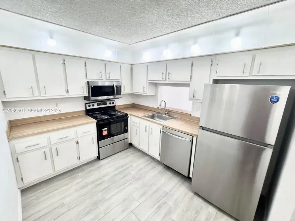 1800 SW 81st Ave # 1204, North Lauderdale FL 33068
