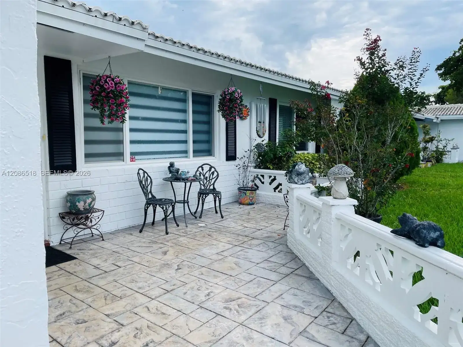 8543 NW 13th Ct, Plantation FL 33322 photo 2