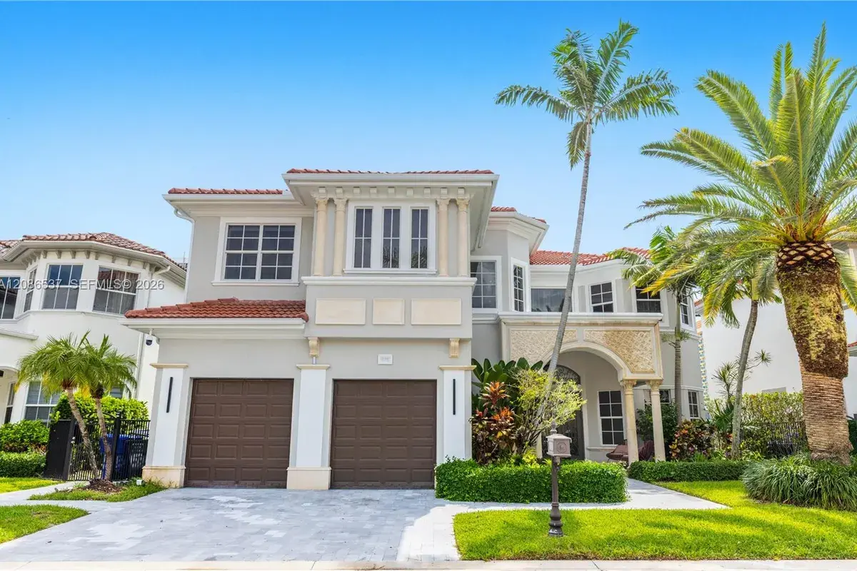 1535 Windjammer Way, Hollywood FL 33019