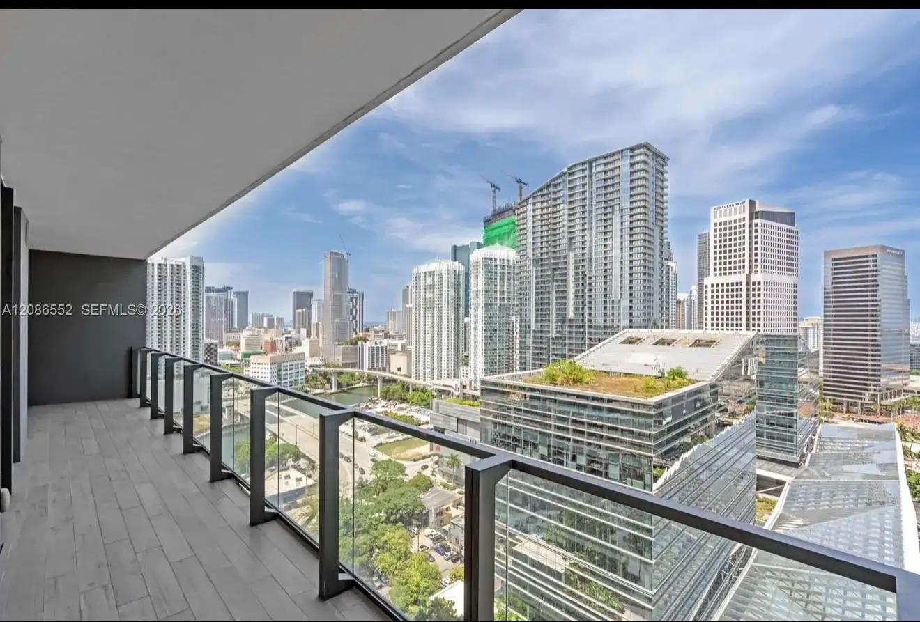 88 SW 7TH ST # 2005, Miami FL 33130 photo 4