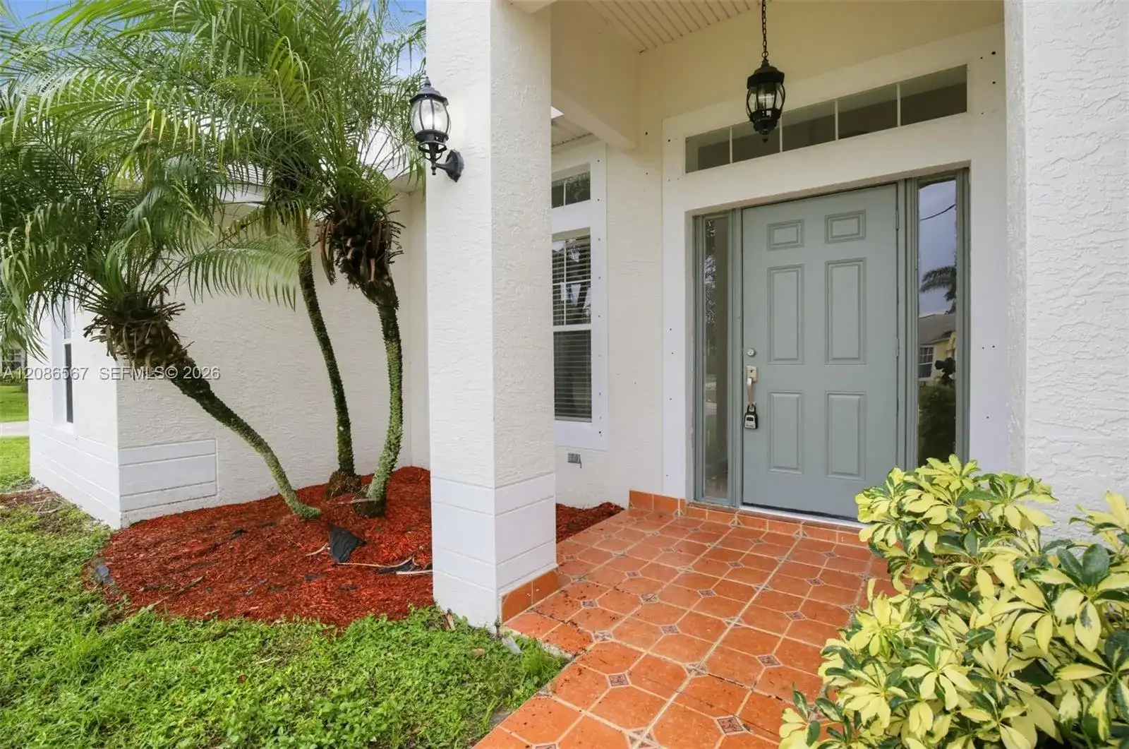 601 SW Curtis St, Port St. Lucie FL 34983 photo 2