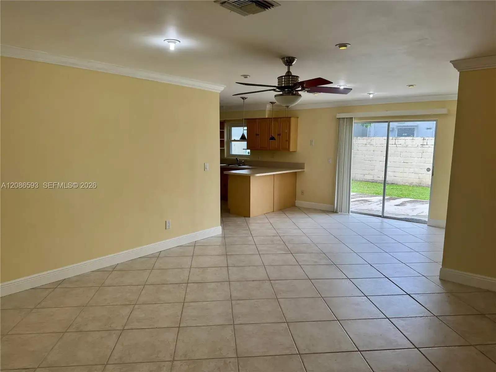 1611 NE 35th St, Pompano Beach FL 33064 photo 2