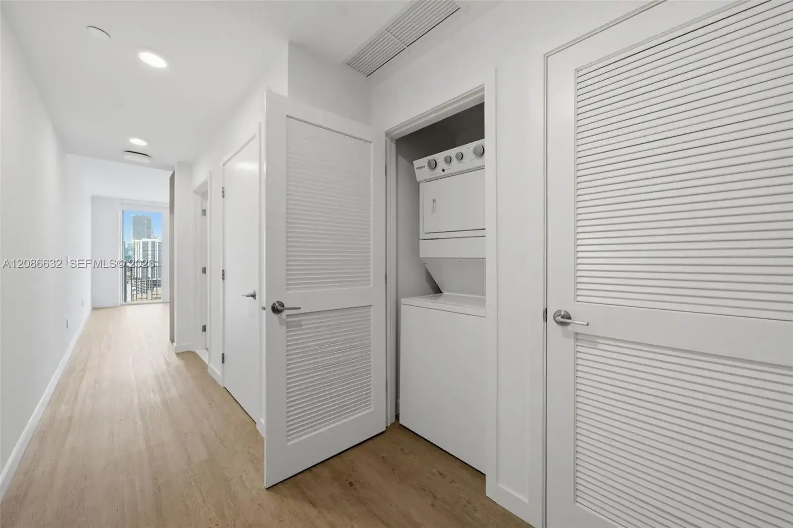 2000 Biscayne Blvd # 2414, Miami FL 33137 photo 3