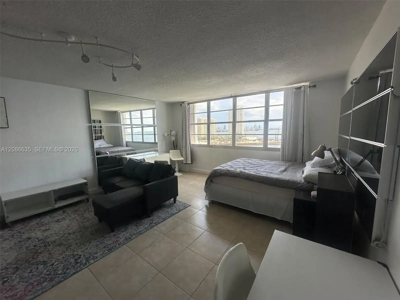 905 Brickell Bay Dr # 1029, Miami FL 33131 photo 5