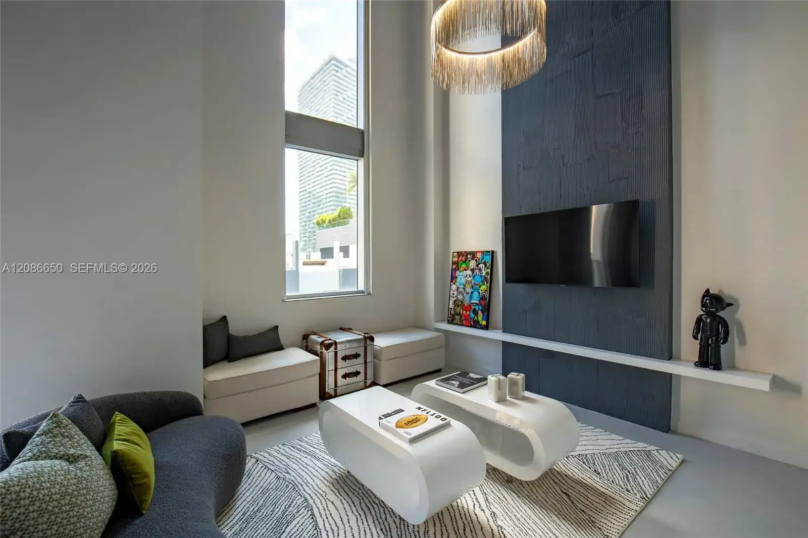 1060 Brickell Ave # 1015, Miami FL 33131 photo 2
