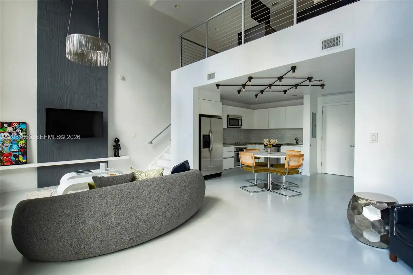 1060 Brickell Ave # 1015, Miami FL 33131 photo 3