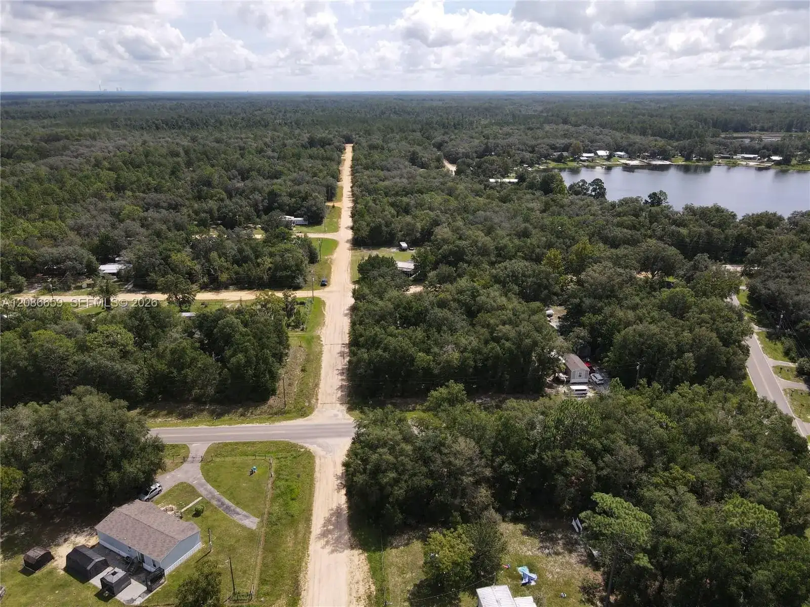 416 Trenton St, Other City - In The State Of Florida FL 32148 photo 2