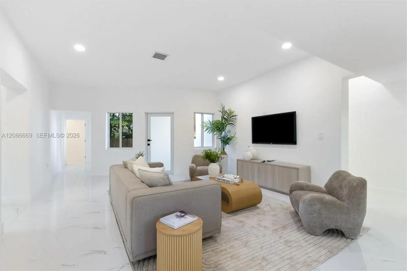 1001 NE 82nd St, Miami FL 33138 photo 4