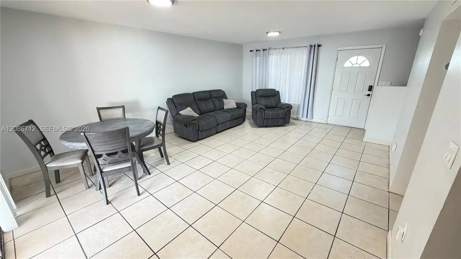 11249 SW 33rd Cir Pl, Miami FL 33165 photo 4