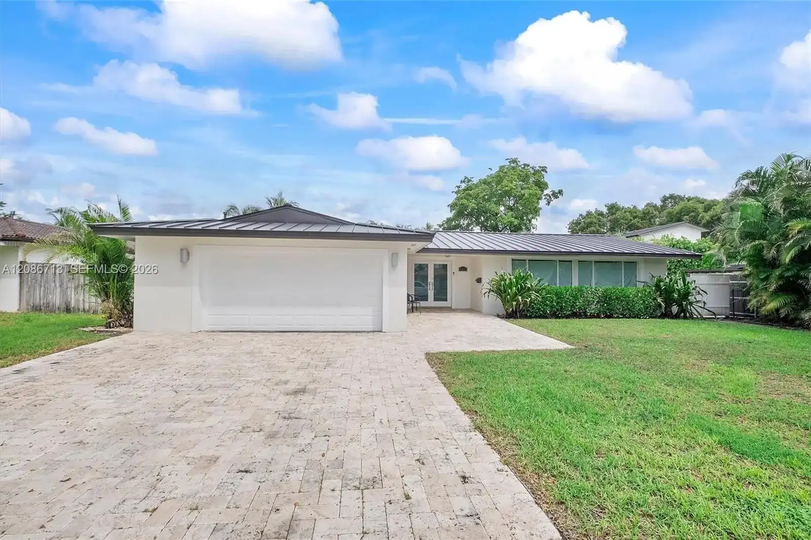 7111 Bamboo St, Miami Lakes FL 33014