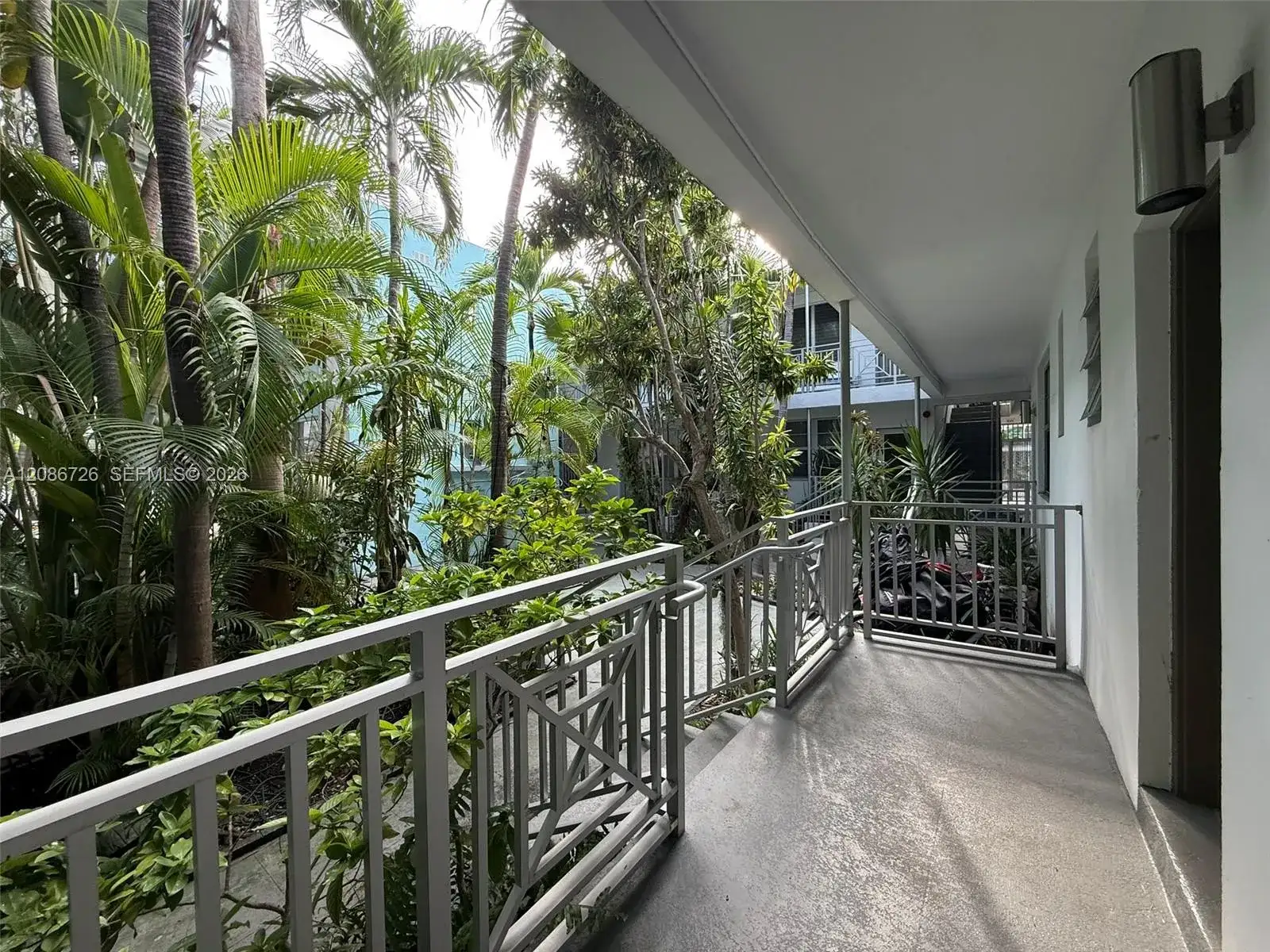 135 3rd St # 17, Miami Beach FL 33139 photo 4