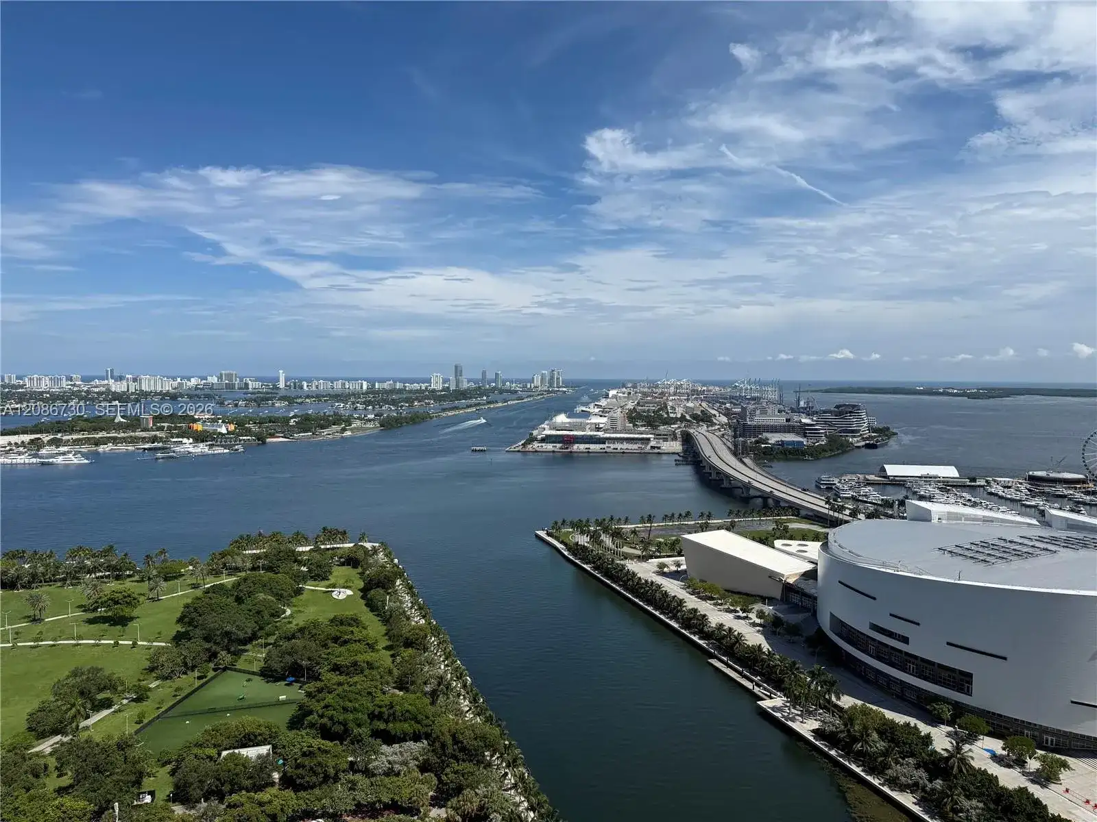 900 Biscayne Blvd # 3502, Miami FL 33132 photo 2