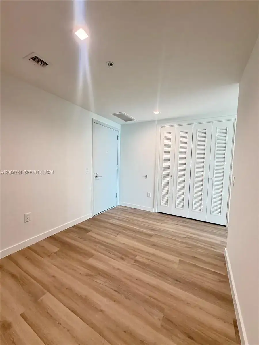 1170 E Hallandale # 1003, Hallandale Beach FL 33009 photo 4