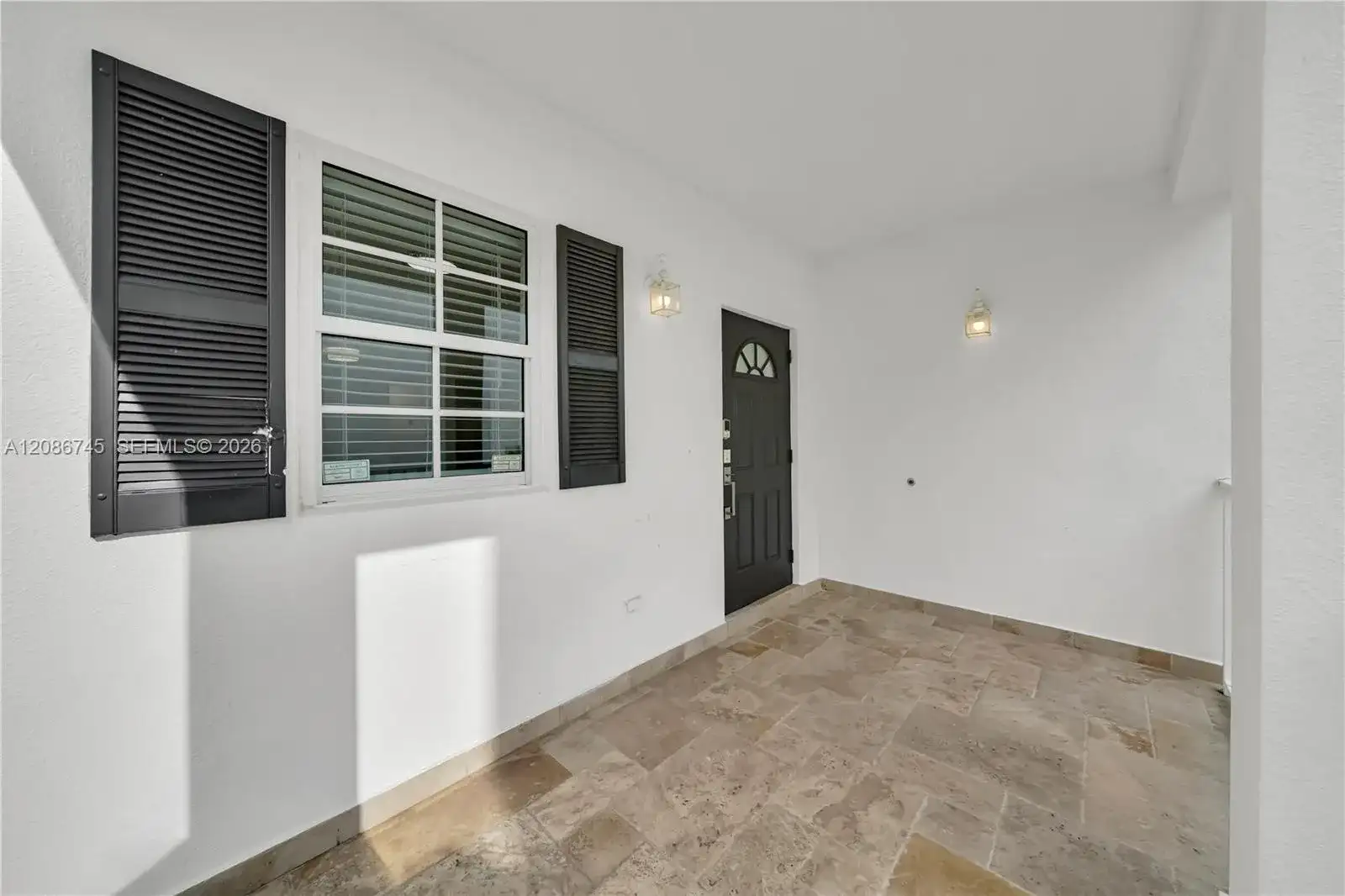 1035 SW 9th Ct, Miami FL 33130 photo 5