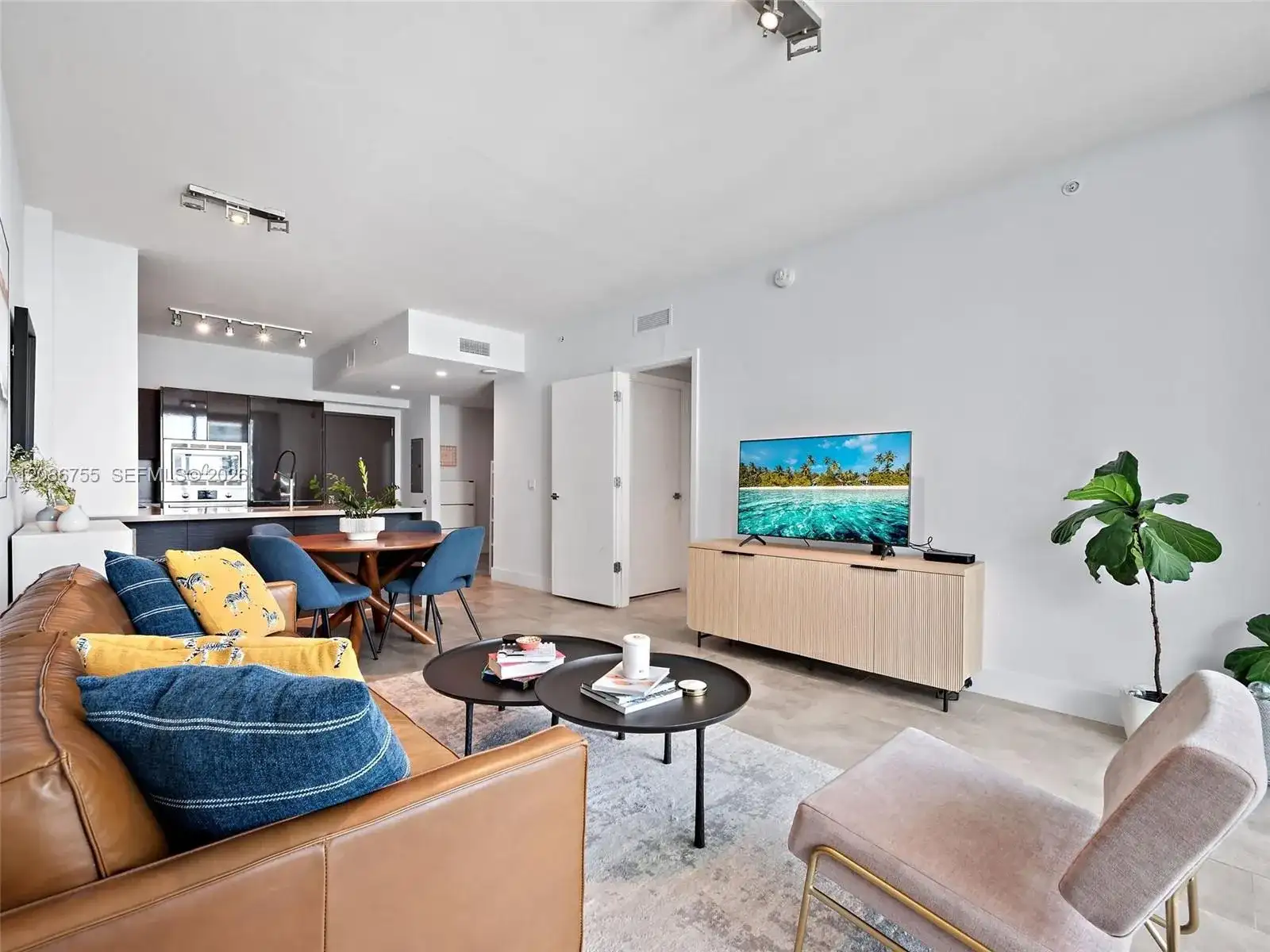 1080 Brickell Ave # 1403, Miami FL 33131 photo 4