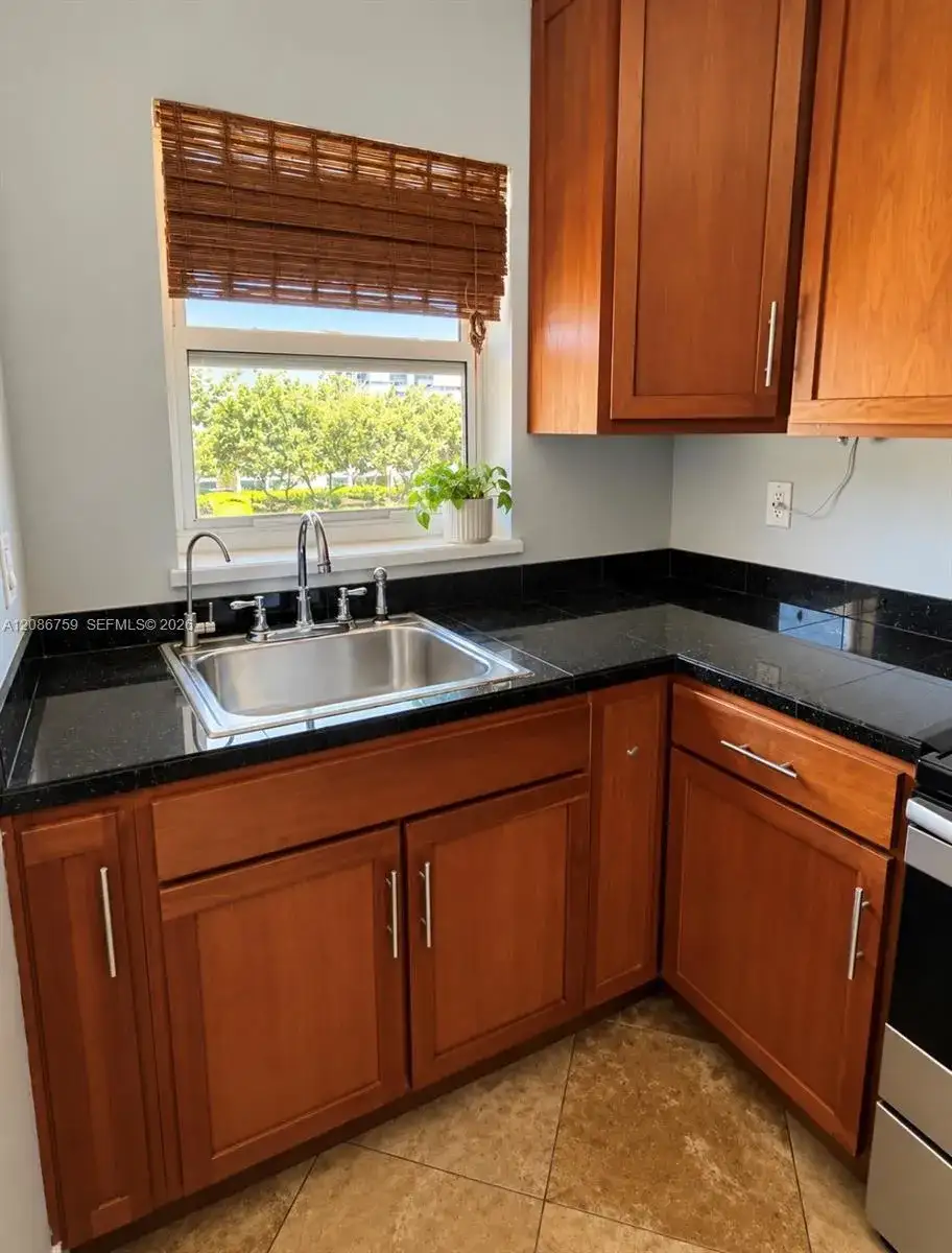 1000 SE 15th St # 205, Fort Lauderdale FL 33316 photo 5