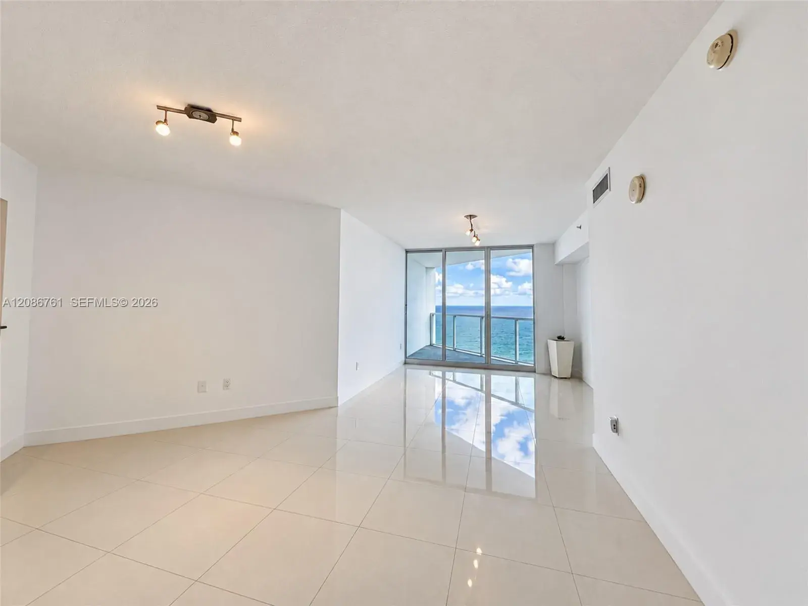 16699 Collins Ave # 1610, Sunny Isles Beach FL 33160
