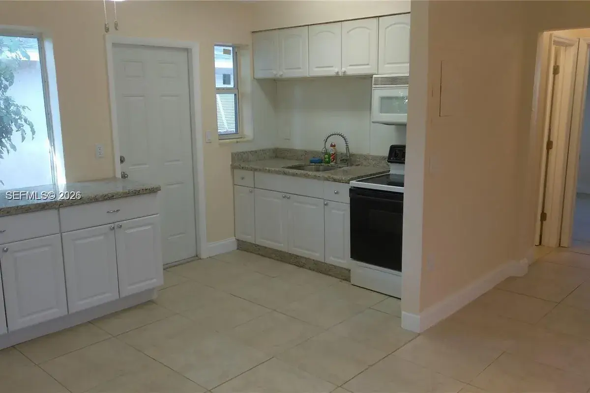 1926 Rodman St # 1, Hollywood FL 33020