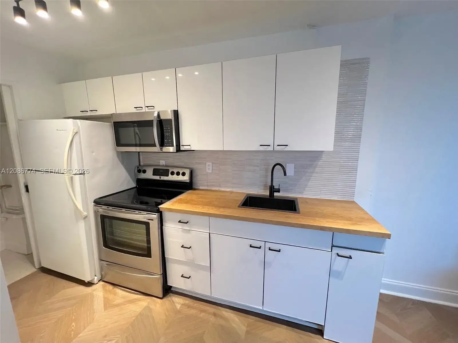 1255 Collins Ave # 604, Miami Beach FL 33139 photo 3