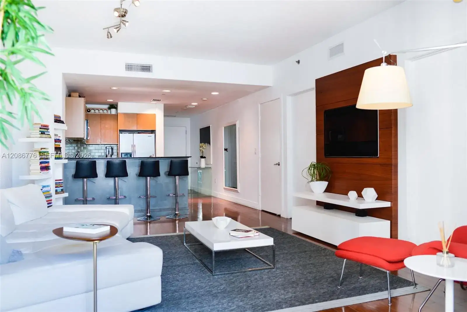1060 Brickell Ave # 3515, Miami FL 33131 photo 5