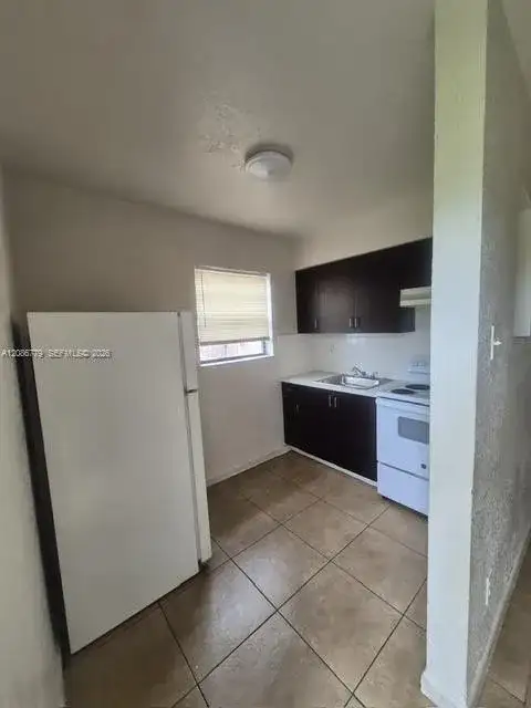 2554 NW 14th St # 1, Fort Lauderdale FL 33311 photo 4