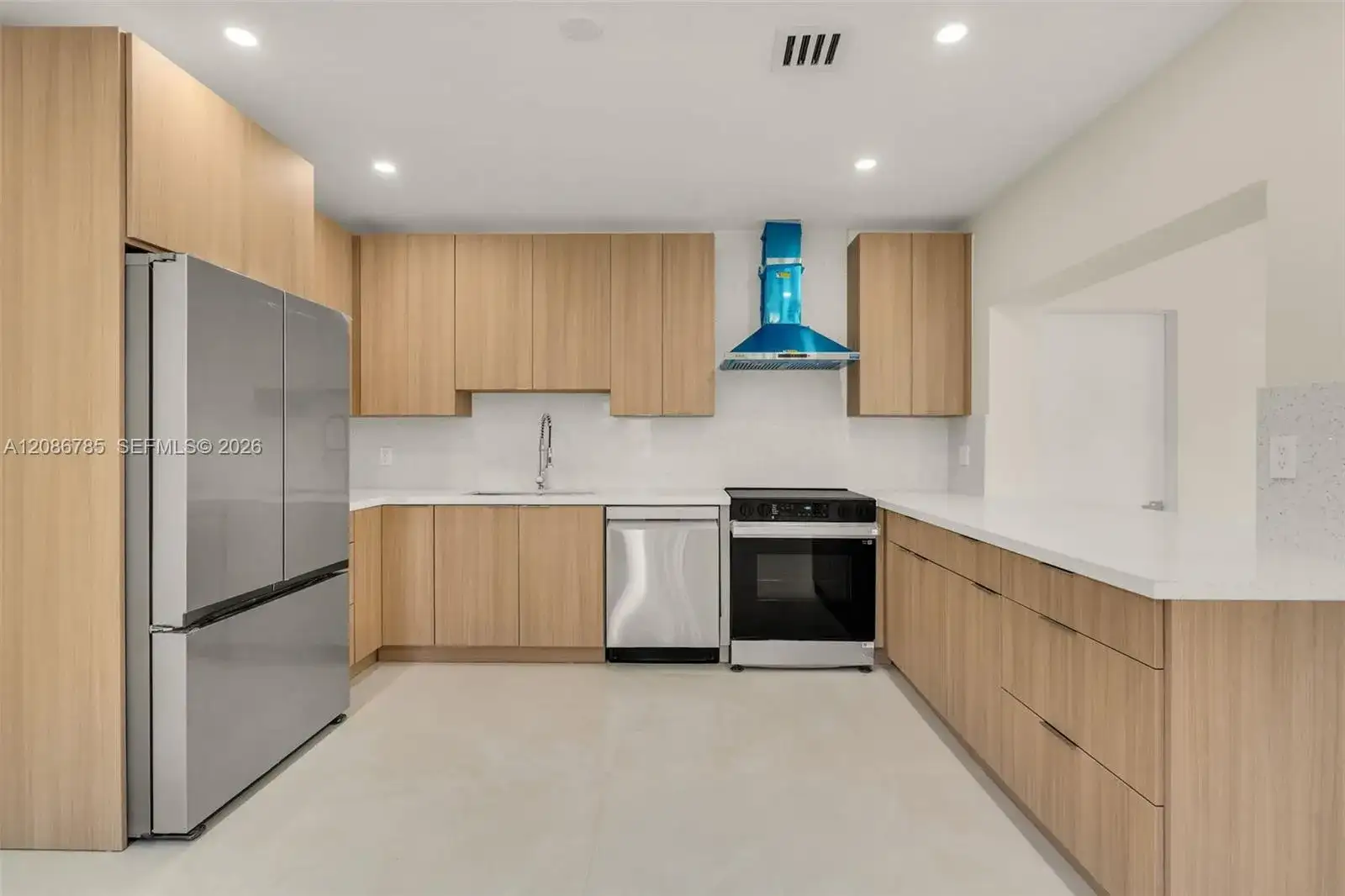 1514 NE 176th St # 0, North Miami Beach FL 33162 photo 3