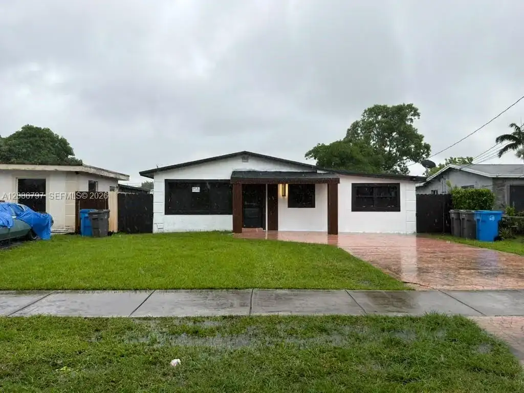4250 SW 24th St, West Park FL 33023 photo 4