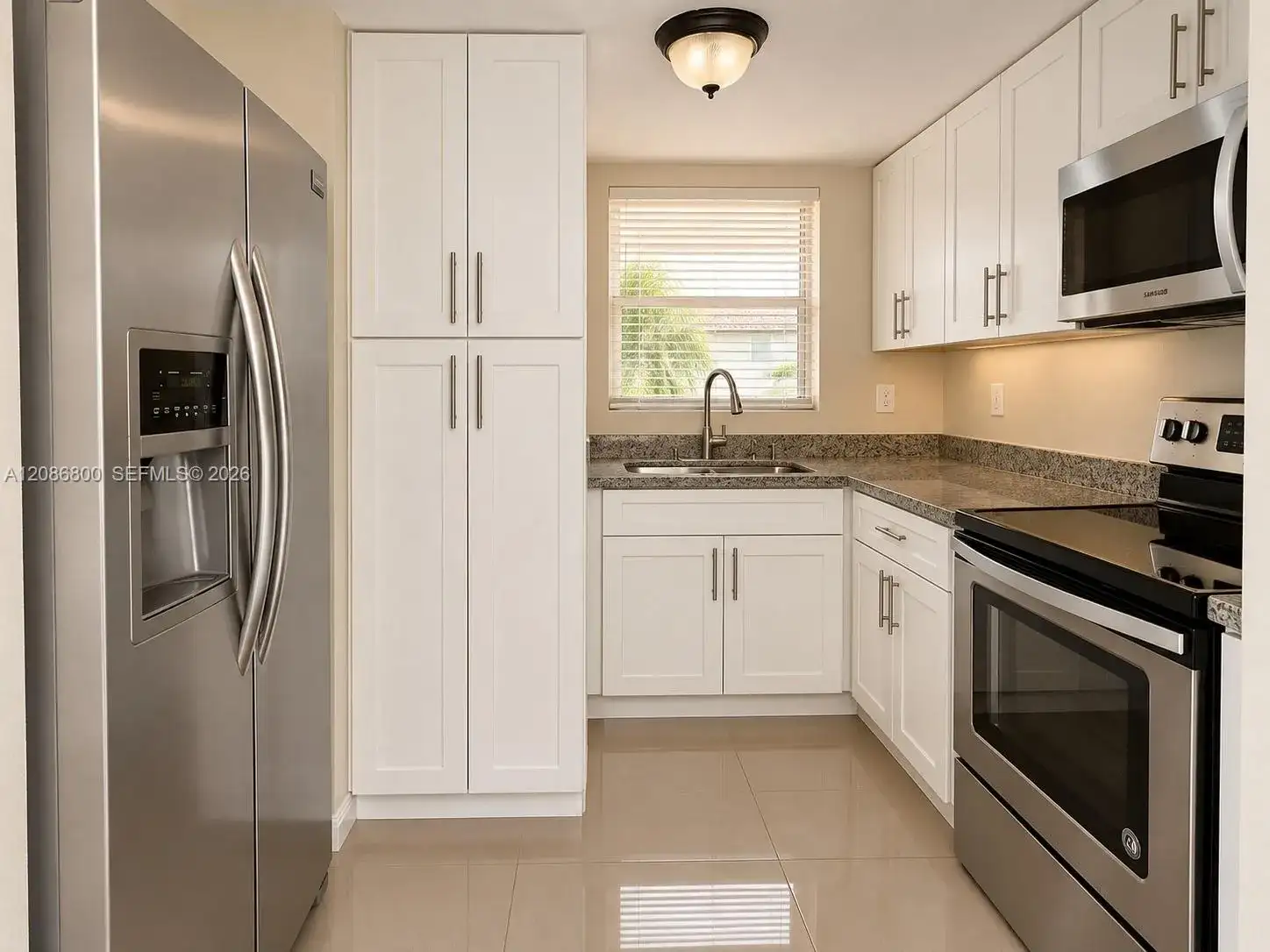 8850 Fontainebleau Blvd # 203, Miami FL 33172 photo 2
