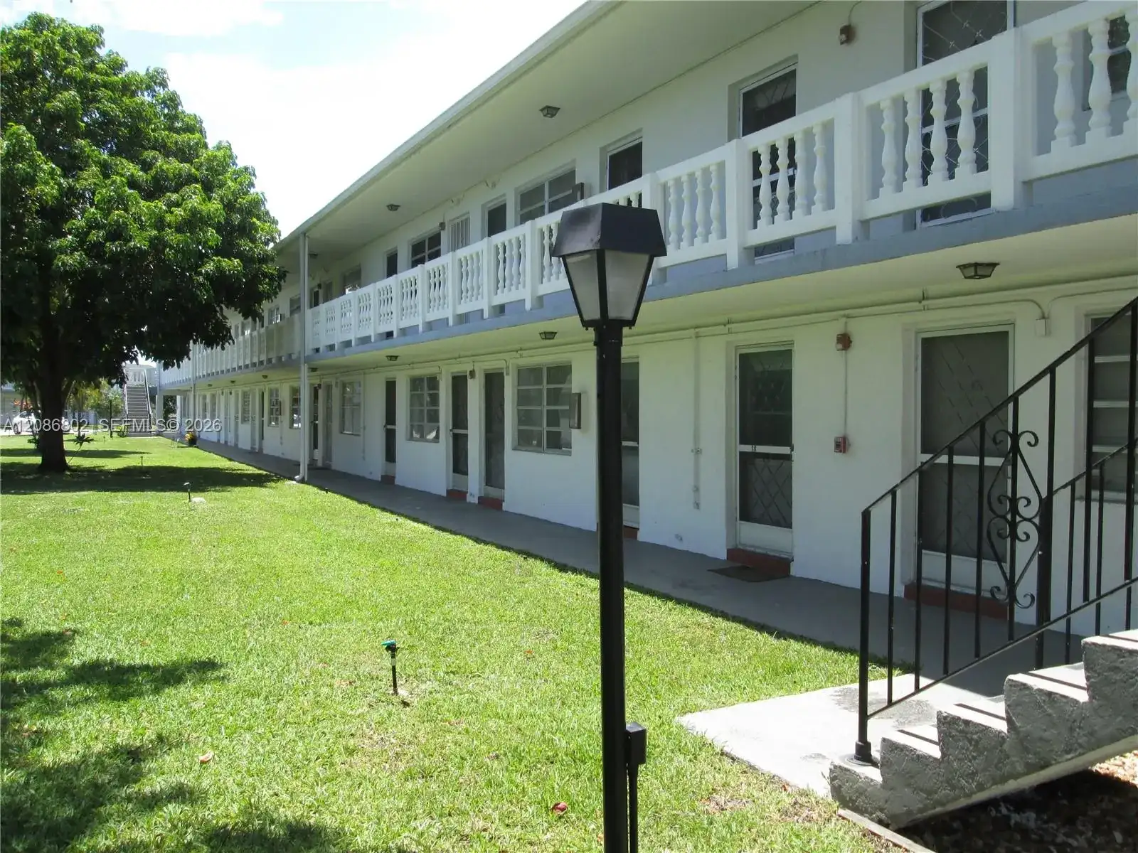15 NW 204th St # 17, Miami Gardens FL 33169 photo 2