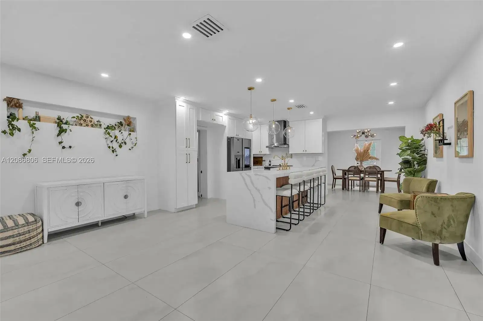 2395 NE 184th Ter, North Miami Beach FL 33160 photo 3