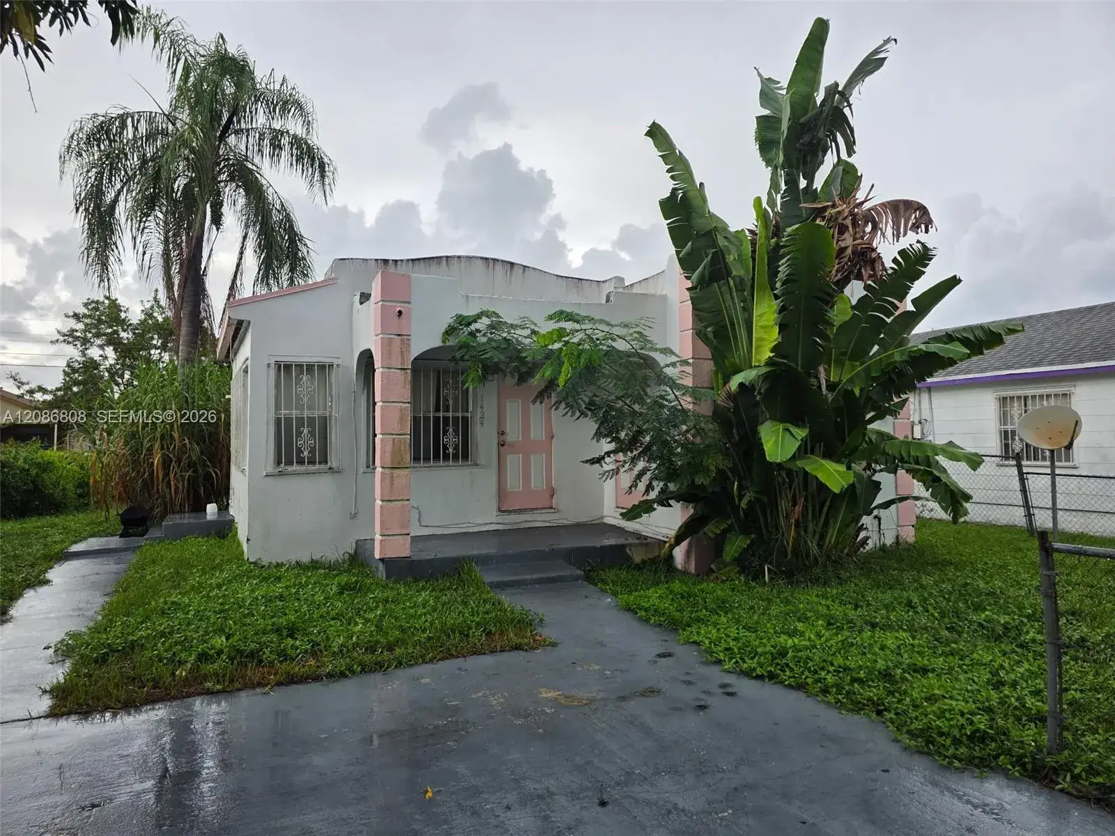 1472 W 34th St, Riviera Beach FL 33404