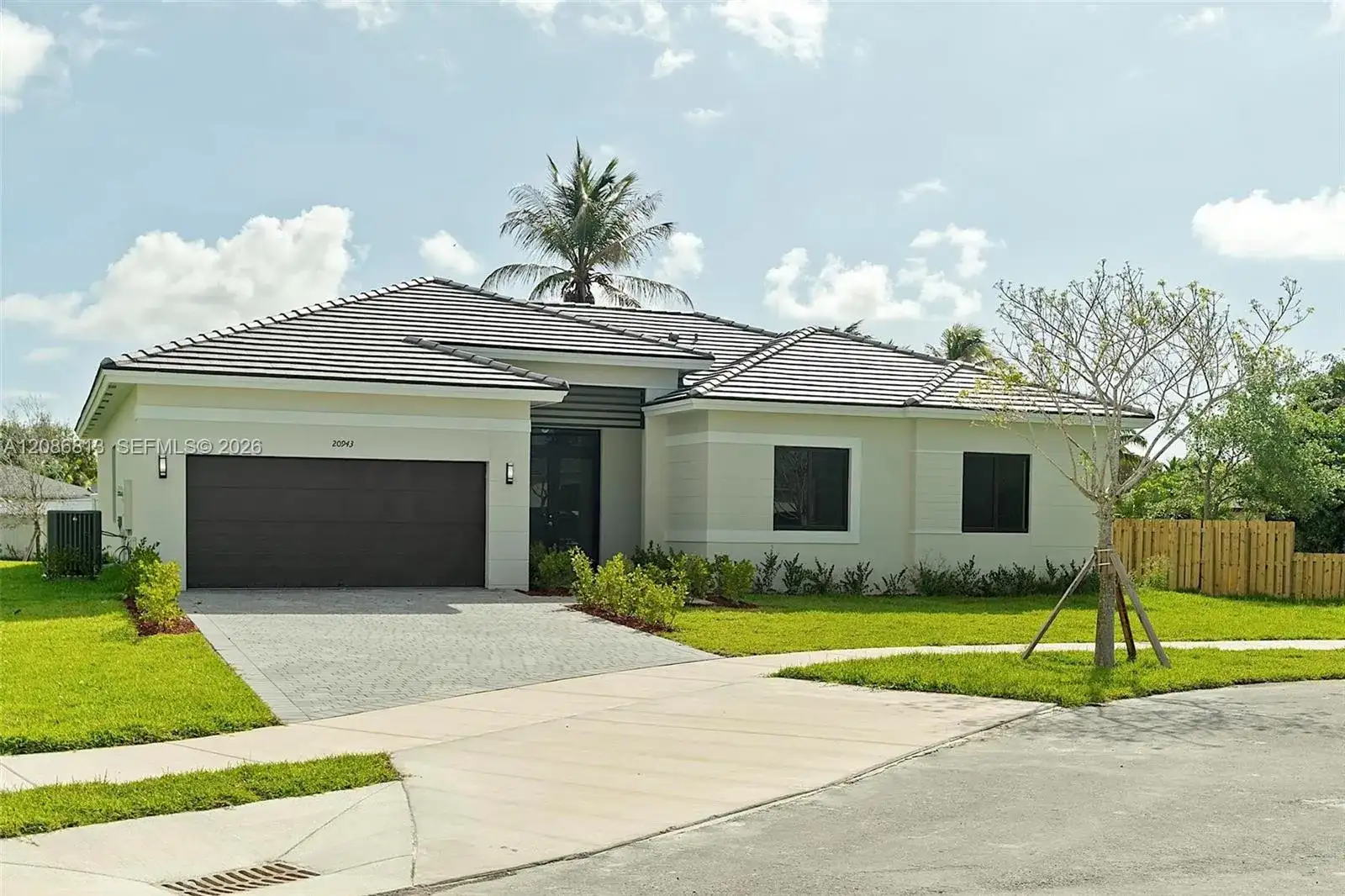 20943 SW 96th Ct, Cutler Bay FL 33189 photo 4