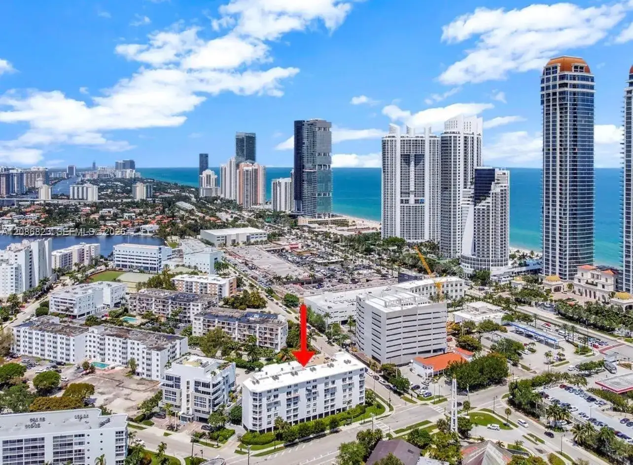 17800 Atlantic Blvd # 204, Sunny Isles Beach FL 33160 photo 4