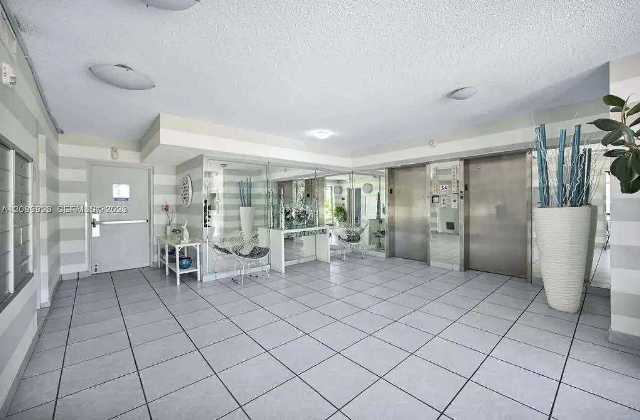 17800 Atlantic Blvd # 204, Sunny Isles Beach FL 33160 photo 5