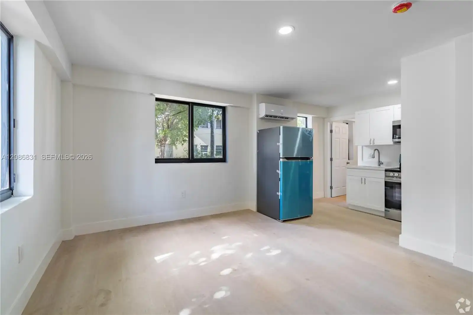 340 SW 5th Ave # 9, Miami FL 33130
