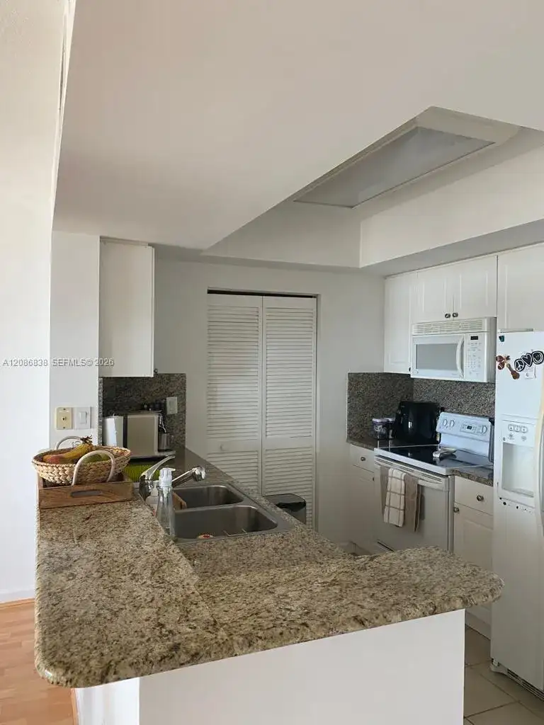 19501 W COUNTRY CLUB DR # 2305, Aventura FL 33180 photo 3