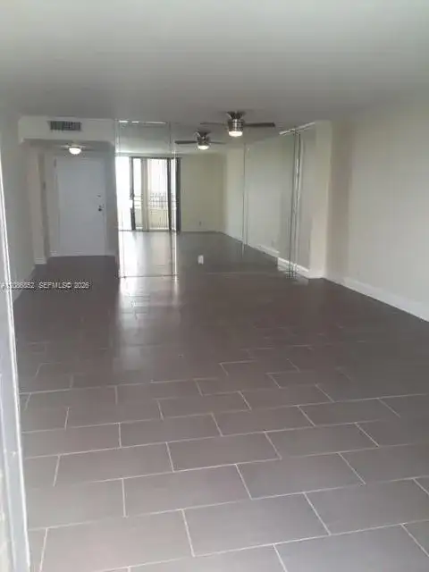 2500 Parkview Dr # 2004, Hallandale Beach FL 33009 photo 4
