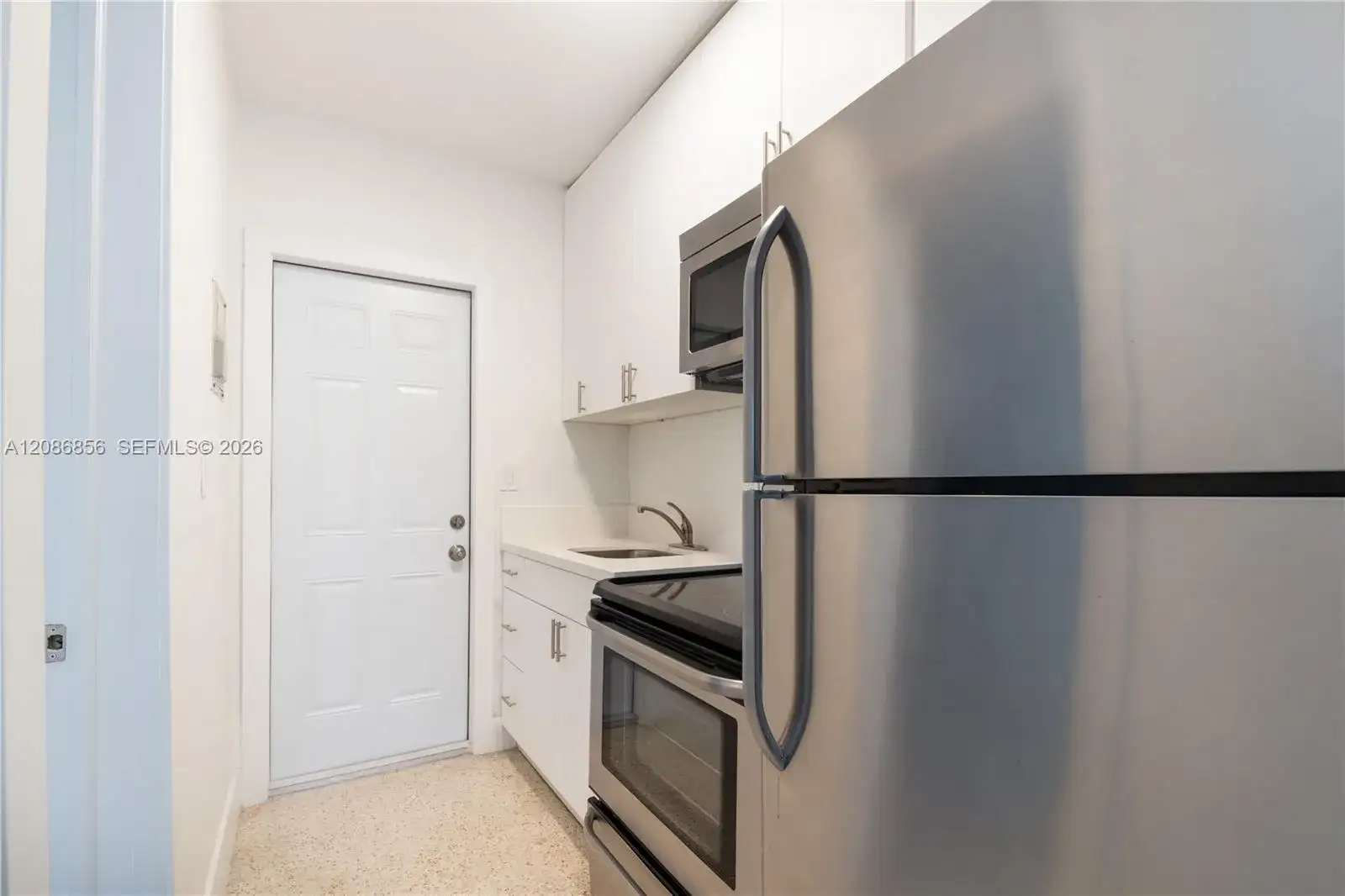 1450 SW 6th St # 11, Miami FL 33135 photo 2