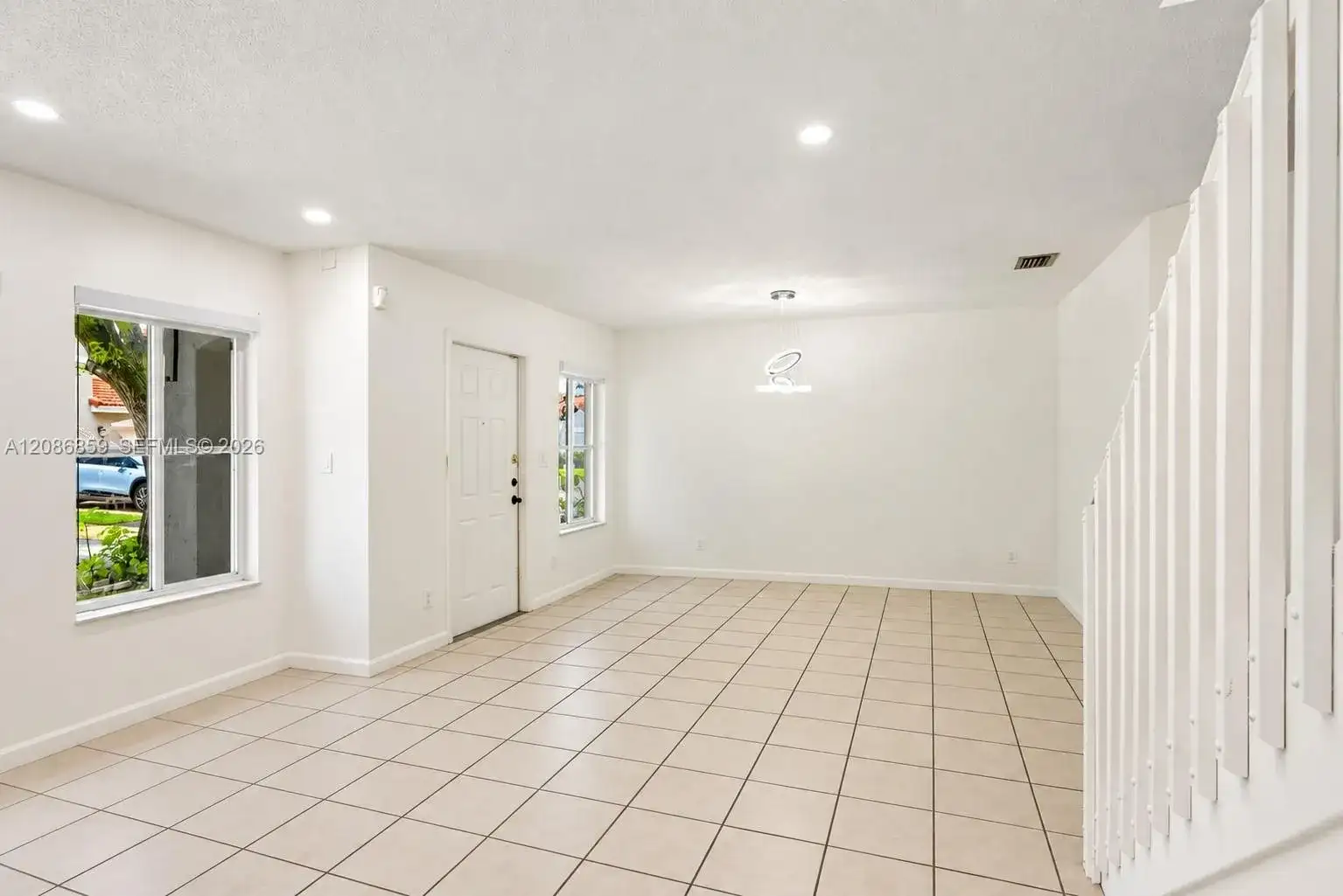 16525 SW 97th Ter, Miami FL 33196 photo 4