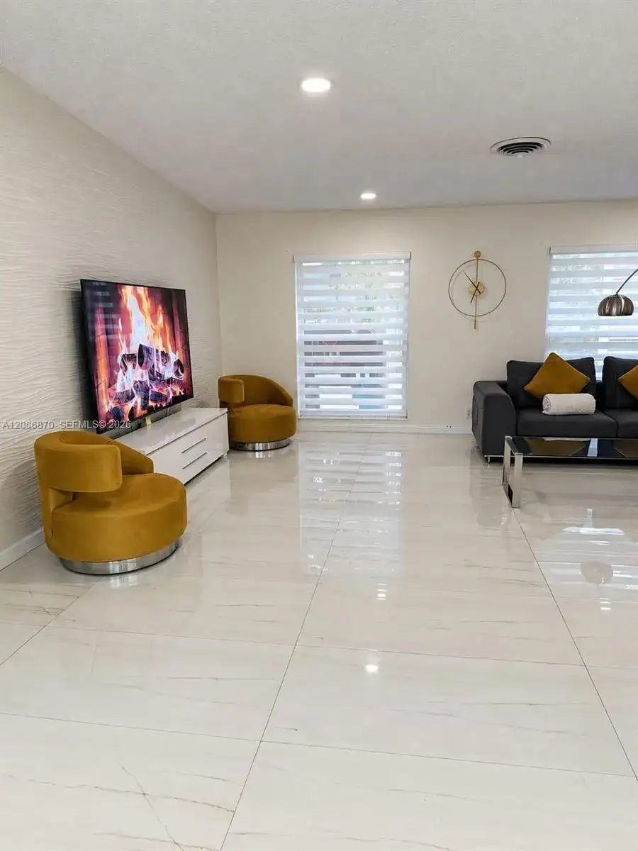 695 SW 65th Ave, Margate FL 33068 photo 5