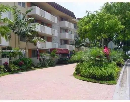 1800 Sans Souci Blvd # 428, North Miami FL 33181
