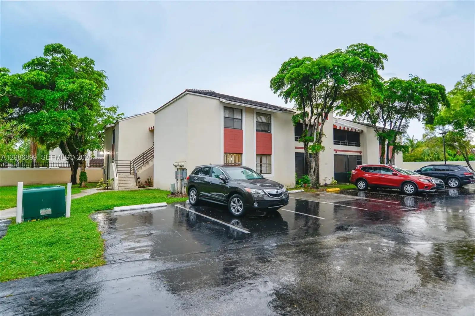 20220 NE 3rd Ct # 2, Miami FL 33179 photo 2