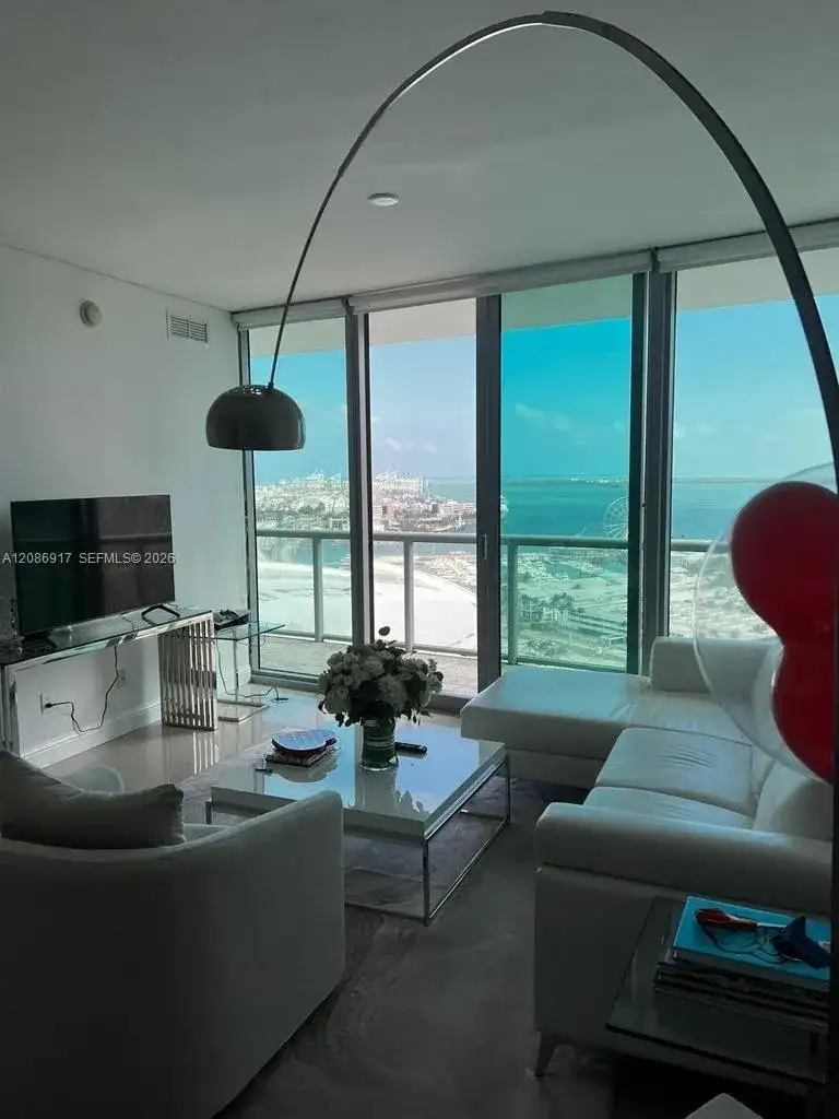 888 Biscayne Blvd # 2602, Miami FL 33132 photo 3